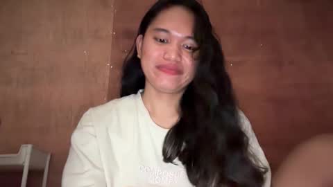 Jenn online show from January 7, 5:43 am