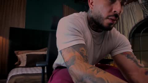 Leo Salvatore online show from January 25, 3:30 am