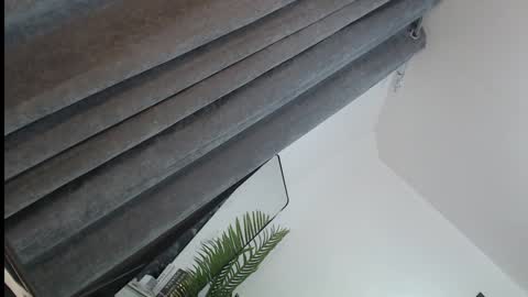 Trisha18 online show from February 2, 4:43 pm