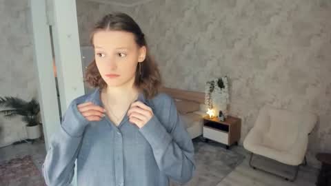 Snapshot of lesigrace chatting on February 8, 8:18 am Sanem online show from February 8, 8:18 am