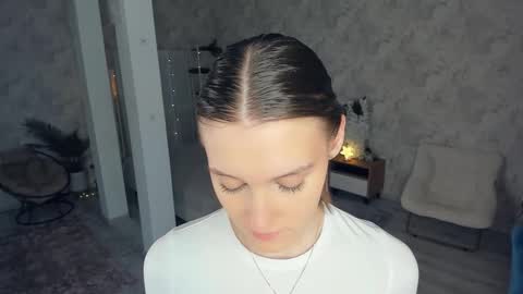 Snapshot of lesigrace chatting on March 5, 8:32 am Sanem online show from March 5, 8:32 am