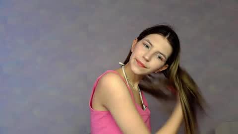 Snapshot of lesleycharm chatting on April 1, 9:54 am Lesley online show from April 1, 9:54 am