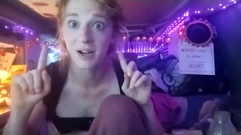 LesleyGumGrass- The Boring Trans girl online show from October 11, 5:55 pm