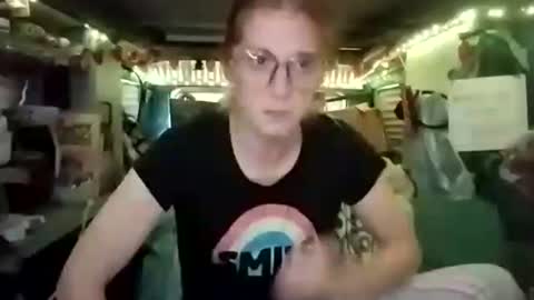 Snapshot of lesleygumgrass chatting on November 1, 8:55 pm LesleyGumGrass- The Boring Trans girl online show from November 1, 8:55 pm