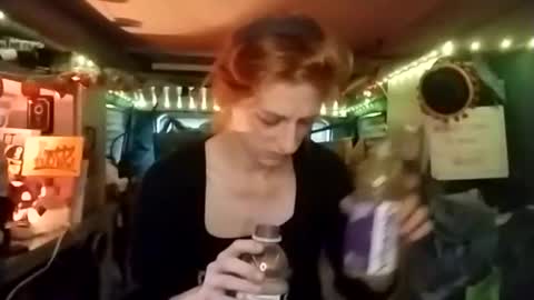 Snapshot of lesleygumgrass chatting on November 16, 9:31 pm LesleyGumGrass- The Boring Trans girl online show from November 16, 9:31 pm