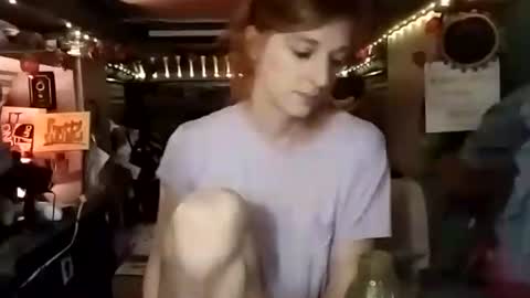 Snapshot of lesleygumgrass chatting on November 30, 10:36 pm LesleyGumGrass- The Boring Trans girl online show from November 30, 10:36 pm