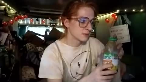LesleyGumGrass- The Boring Trans girl online show from June 1, 12:07 pm