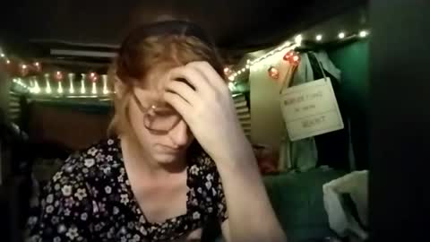 LesleyGumGrass- The Boring Trans girl online show from June 24, 4:22 am
