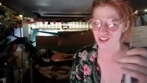 LesleyGumGrass- The Boring Trans girl online show from July 20, 5:15 pm