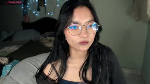 Snapshot of leslie__anderson chatting on May 22, 8:21 am Leslie online show from May 22, 8:21 am