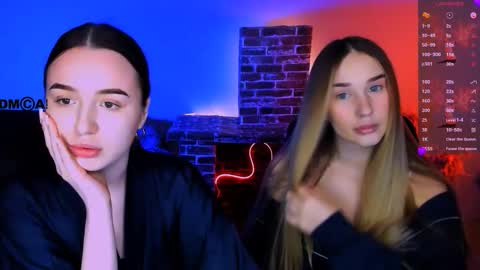 leslie_bird online show from December 23, 10:57 am