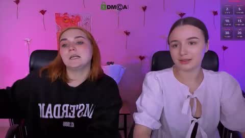 leslie_bird online show from February 23, 9:39 am