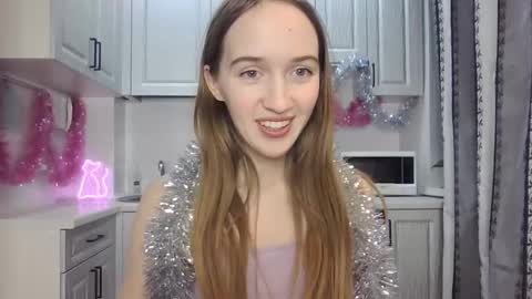 Snapshot of leslie_my_lovee chatting on December 16, 11:07 pm  LESLIE   online show from December 16, 11:07 pm