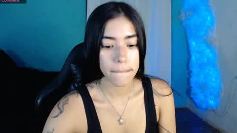 leslie  online show from April 2, 1:47 am