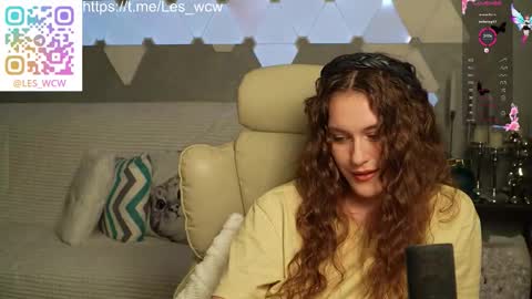 Snapshot of lesliekorfs chatting on November 28, 10:23 pm LeslieKorfs online show from November 28, 10:23 pm