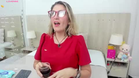 Snapshot of lesly_santodomingo chatting on June 12, 3:22 pm Lesly Santodomingo online show from June 12, 3:22 pm