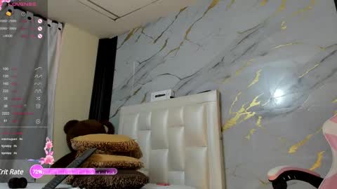 I am here from Monday to Friday from 730 am to 130 pm Colombia time and saturday from 500 am to 1000 am .... Soon Blue page online show from February 15, 2:44 pm