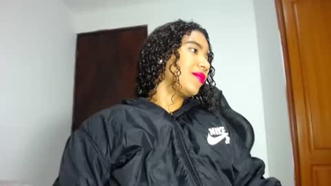 Snapshot of leslycarsson chatting on February 9, 4:36 am lesly online show from February 9, 4:36 am