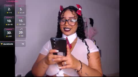 Snapshot of leslycarsson chatting on October 25, 10:37 pm lesly online show from October 25, 10:37 pm