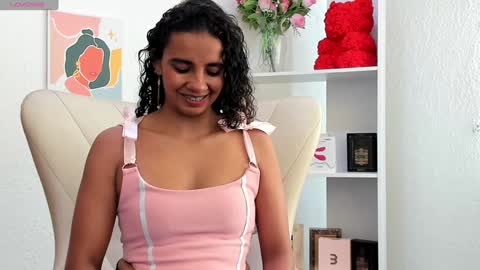 Snapshot of leslyflorez chatting on January 9, 7:50 pm Lesly online show from January 9, 7:50 pm