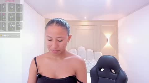   online show from May 27, 7:33 pm