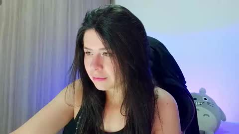 Snapshot of leslystone_ chatting on February 21, 9:49 pm Lesly online show from February 21, 9:49 pm