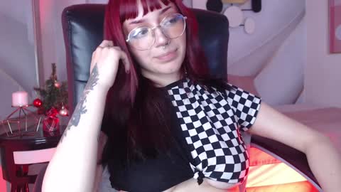 Less  online show from December 8, 3:02 pm