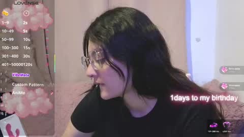 Snapshot of lessliee chatting on May 12, 7:05 am lessliee online show from May 12, 7:05 am