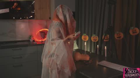 Snapshot of lessyluiz chatting on October 30, 2:24 am Hi my name is Lessy I am 18 years old. Im new here but I really like making new acquaintances online show from October 30, 2:24 am