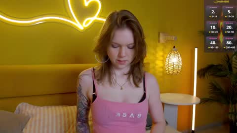 Snapshot of lessysweety chatting on May 12, 2:19 am Lessy online show from May 12, 2:19 am