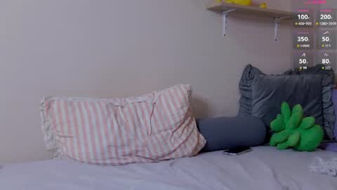Snapshot of lessysweety chatting on July 21, 3:31 am Lessy online show from July 21, 3:31 am