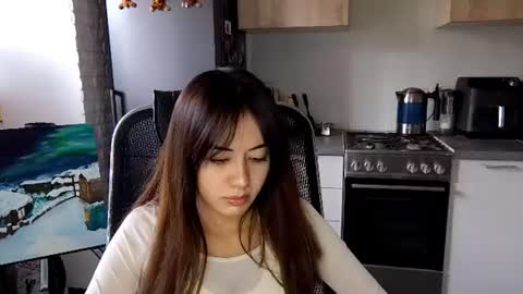 Snapshot of letitiamagett chatting on June 17, 10:06 am Emily online show from June 17, 10:06 am