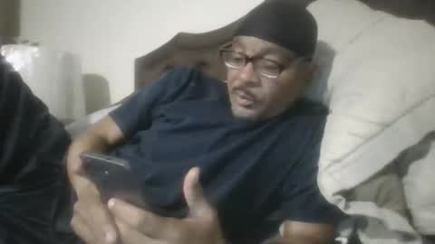 Snapshot of letmegetsum2 chatting on May 7, 2:50 am letmegetsum2 online show from May 7, 2:50 am