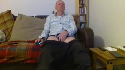 Snapshot of letmestrip chatting on December 11, 4:09 pm paul online show from December 11, 4:09 pm