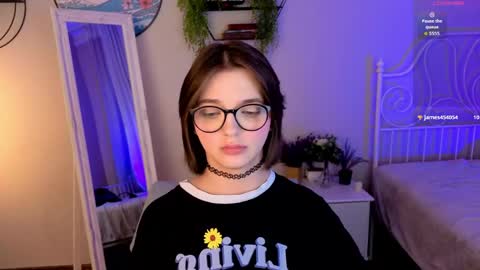 letoria_notley online show from May 2, 9:20 pm
