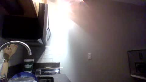 Snapshot of letsdoit206 chatting on January 5, 4:27 pm letsdoit206 online show from January 5, 4:27 pm