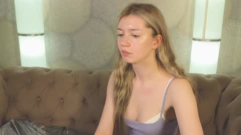 Snapshot of lettablush chatting on January 11, 6:33 pm letta online show from January 11, 6:33 pm