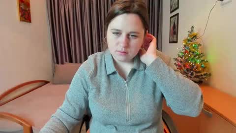 Naomi online show from December 16, 7:02 am