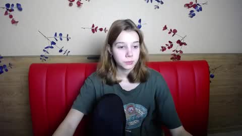 Snapshot of letty_curly chatting on December 14, 6:24 am letty_curly online show from December 14, 6:24 am