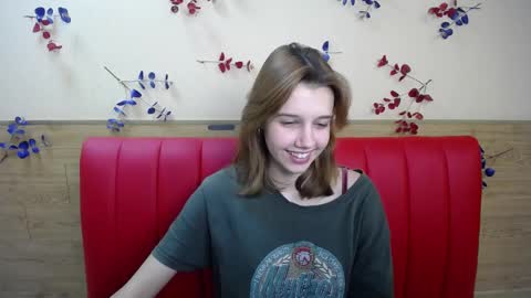 Snapshot of letty_curly chatting on December 14, 9:29 am letty_curly online show from December 14, 9:29 am