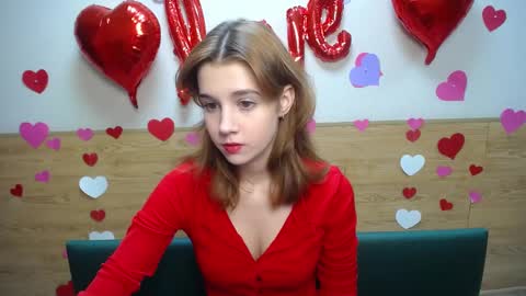 Snapshot of letty_curly chatting on February 5, 6:02 am letty_curly online show from February 5, 6:02 am