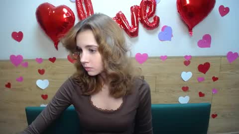Snapshot of letty_curly chatting on February 17, 6:09 am letty_curly online show from February 17, 6:09 am