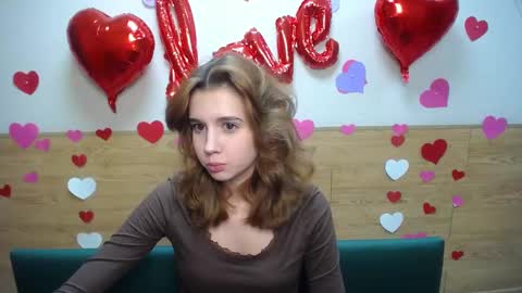 Snapshot of letty_curly chatting on February 17, 3:31 pm letty_curly online show from February 17, 3:31 pm