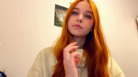 Lola online show from February 19, 5:42 pm