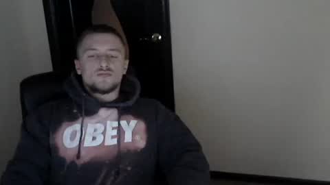 lev1ngston online show from December 30, 2:53 am