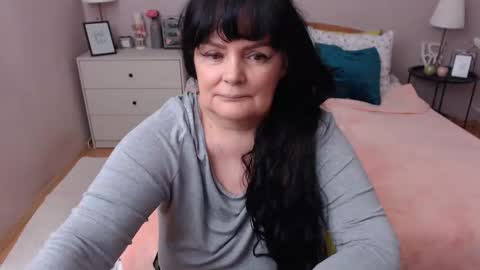 Mary online show from May 9, 12:32 pm