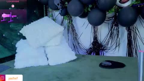 Levi  online show from October 31, 2:29 pm