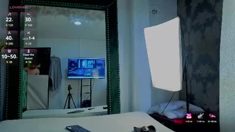 Levi  online show from July 20, 9:06 pm