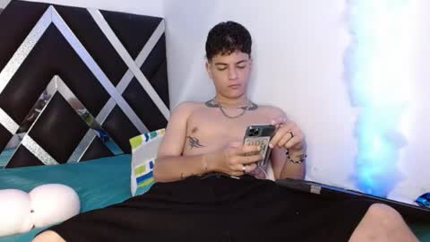 LevySteven online show from May 25, 11:00 pm