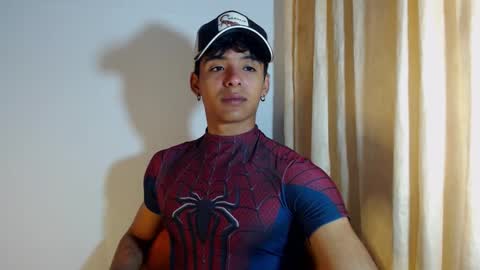 i  am lewis ly EDUARDO MEMDOZA15 online show from December 21, 5:31 pm